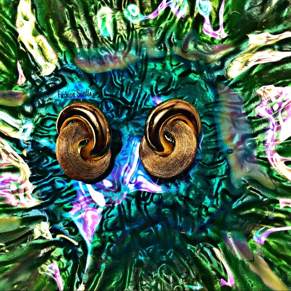 Vintage Christian Dior Gold Contemporary Earrings - Picture 3 of 6